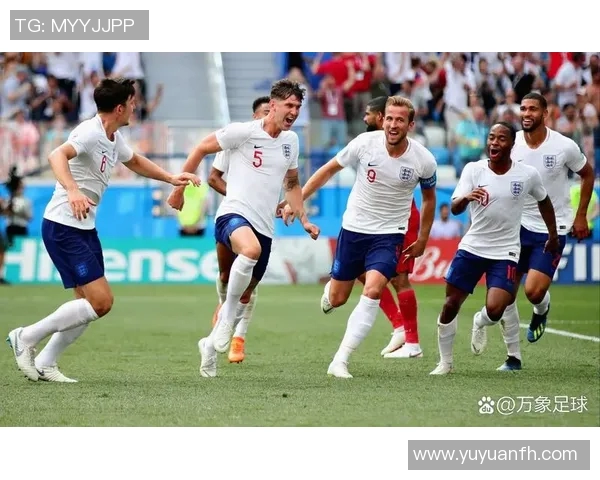 英格兰与中国足球对决激战正酣球迷热情高涨期待精彩瞬间